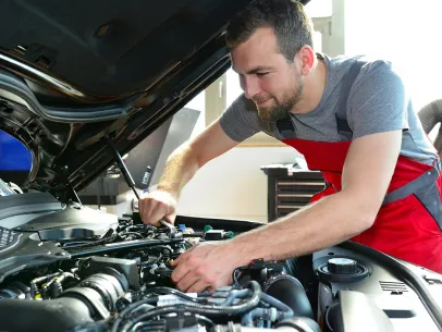atelier de mécanique automobile à Bazainville près de Houdan dans les Yvelines 78