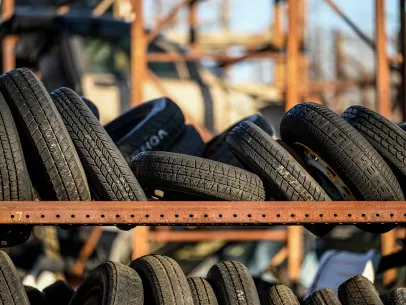 vente de pneus d'occasion à Bazainville près de Houdan dans les Yvelines 78