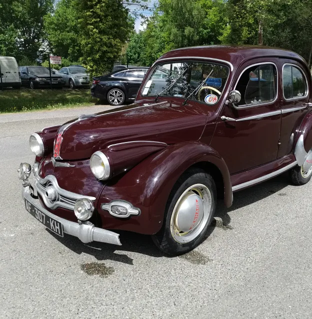 vente de voitures anciennes à Bazainville près de Houdan dans les Yvelines 78